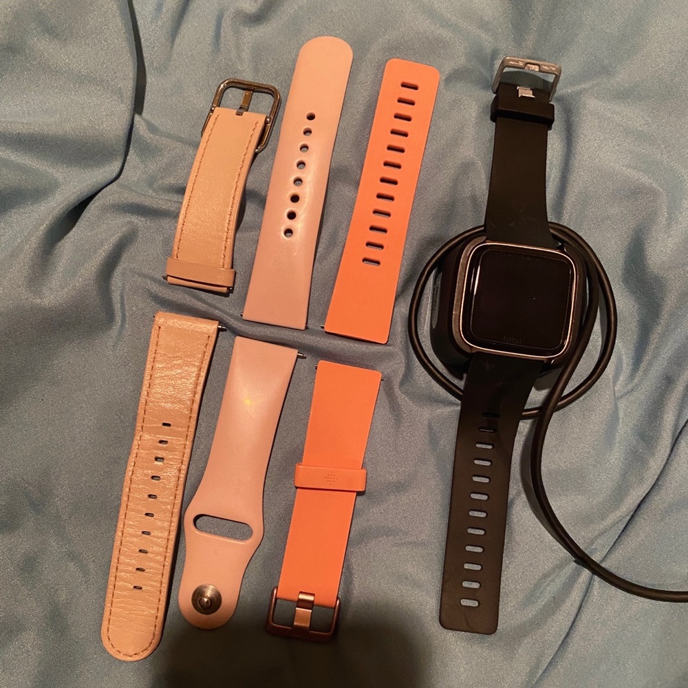 Fitbit Versa bundle